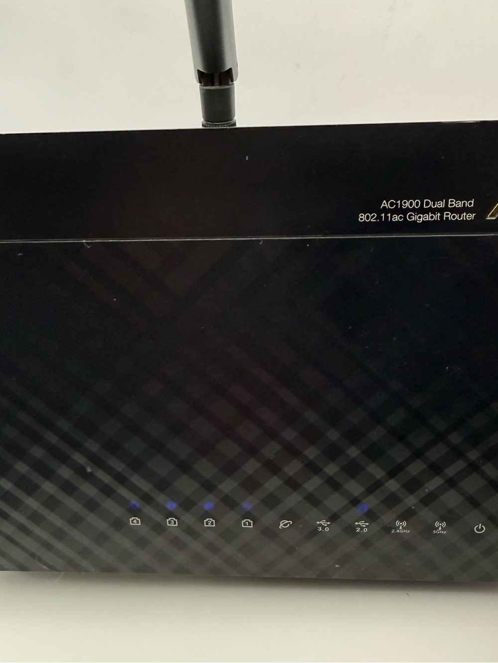 Tested ASUS AC1900 WiFi Gaming Router (RT-AC68U) - Dual Band  *Cables Included* - Picture 3 of 10